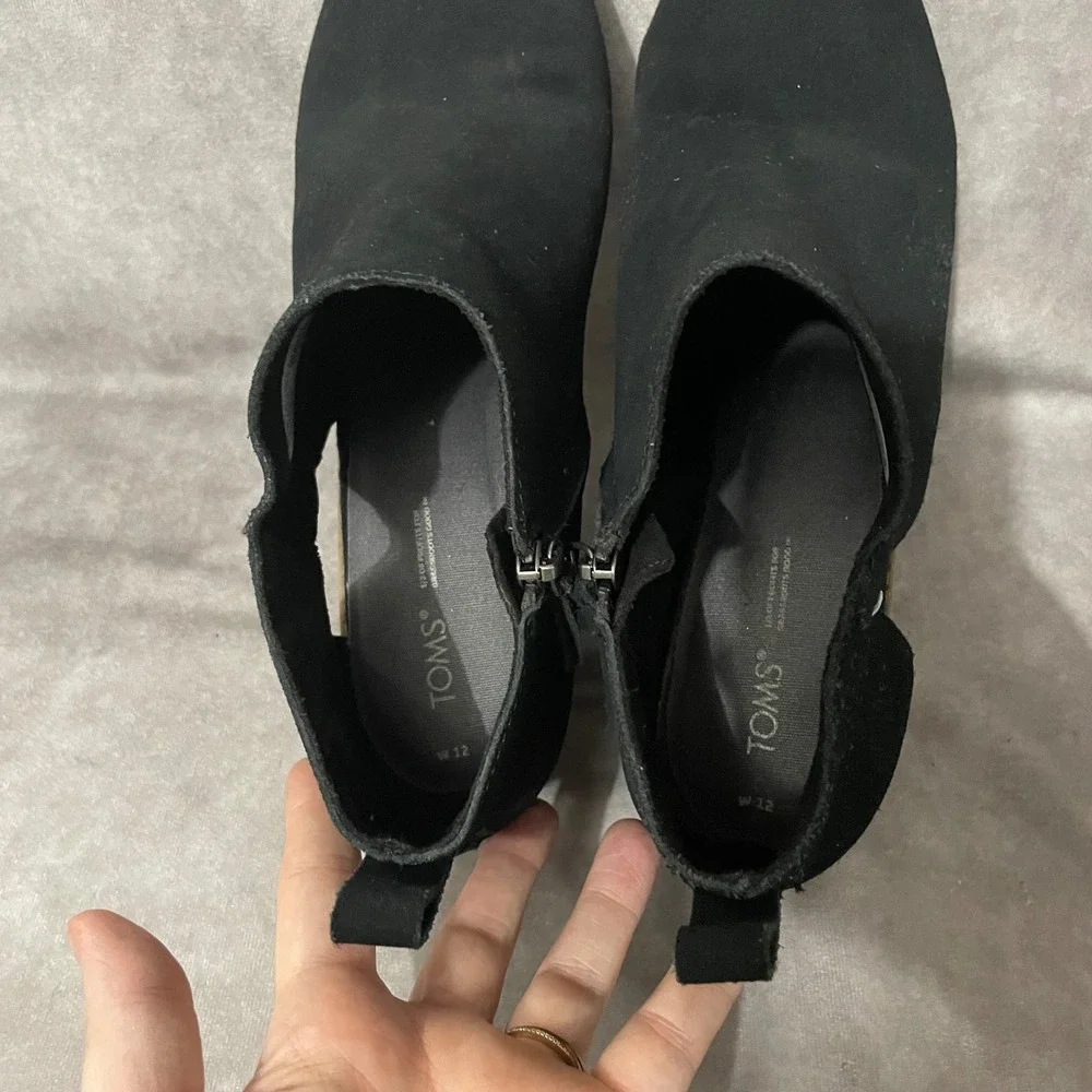 TOMS Majorca‎ Cutout Booties Womens Size 12 Black Suede Block Heel Boots